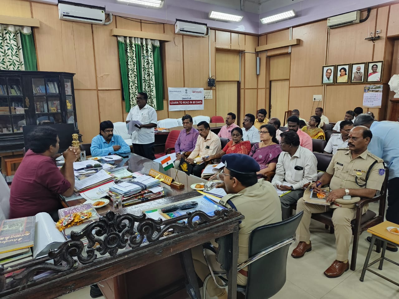 சிசிடிவி கேமராக்கள் பொருத்தி கண்காணிக்க வேண்டும் கலெக்டர் குலோத்துங்கன் அறிவுரை